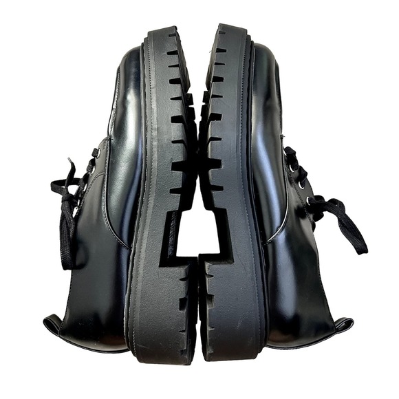 MONKI Women's size 8.5 Black Vegan Leather Chukka Chunky Lace Up Loafers Preppy - Picture 7 of 8